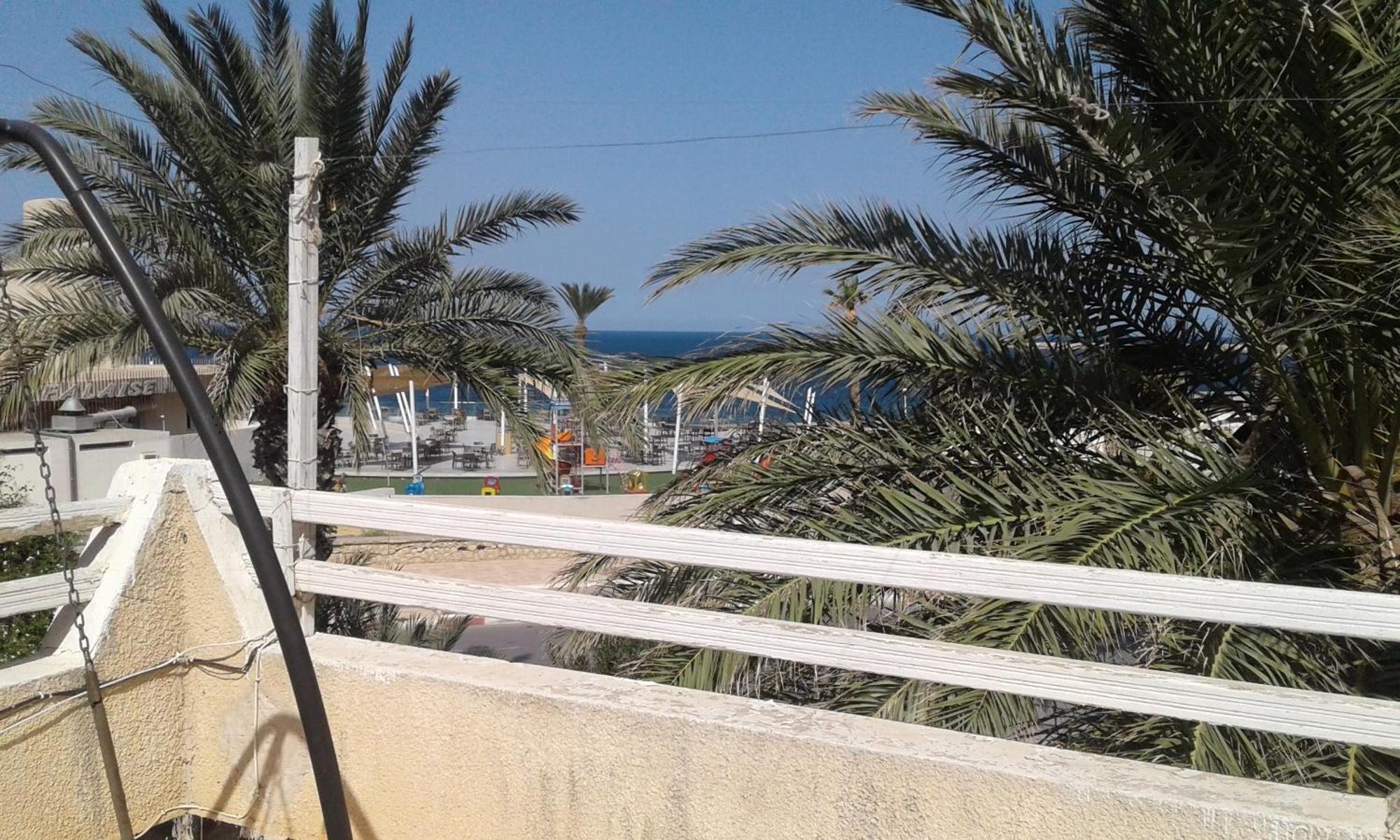 Duplex Pied Dans L'eau Avec Magnifique Vue Sur *